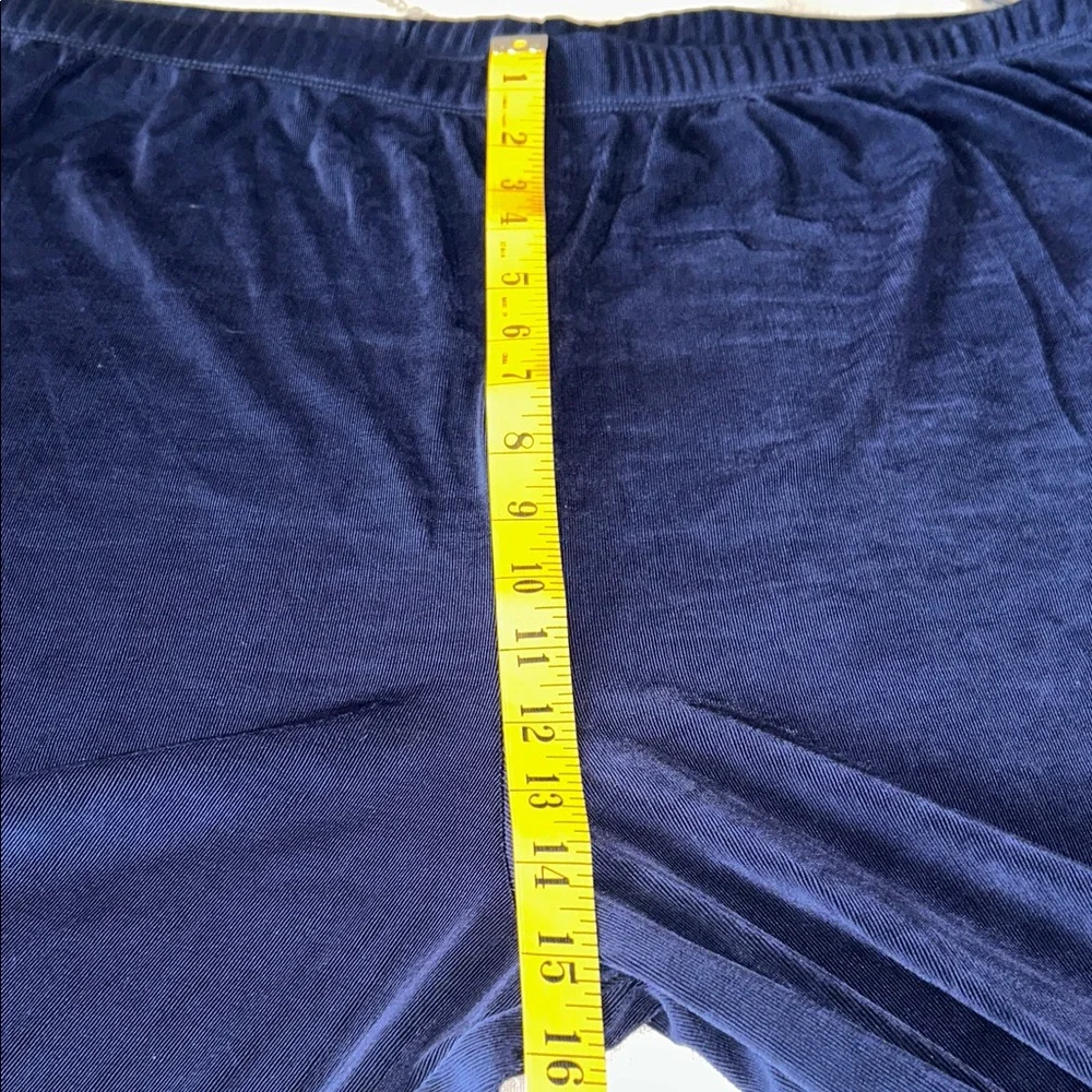 Vikki Vi chic wide